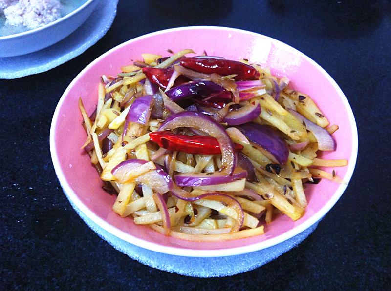 孜然洋葱土豆丝