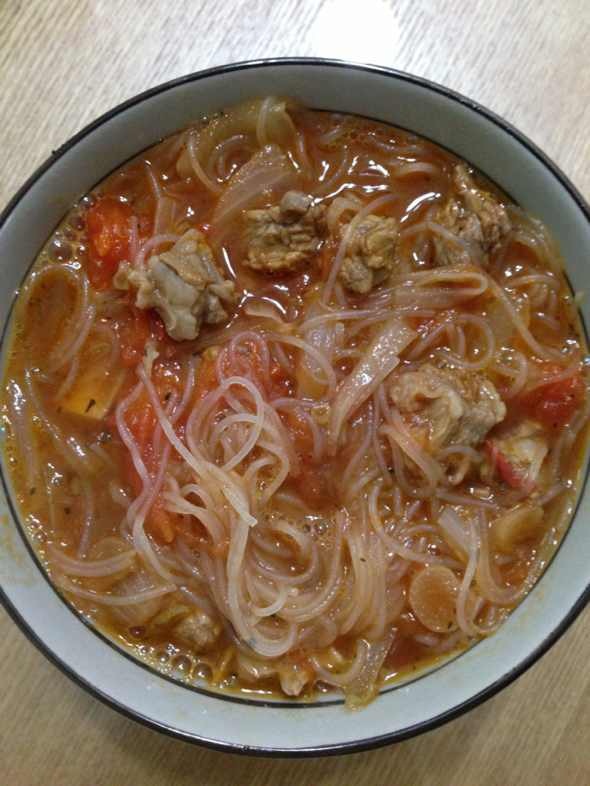 ţ