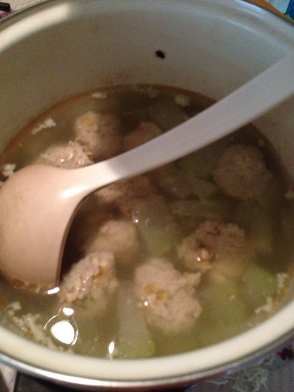 香菇油菜,黄瓜拌粉皮,冬瓜丸子汤_艾玛西的美食日记