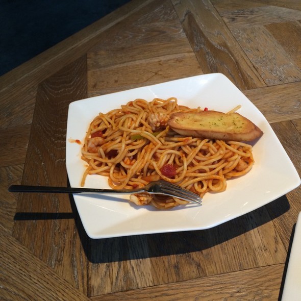 番茄海鲜面_番茄虾仁意面_海鲜番茄意面