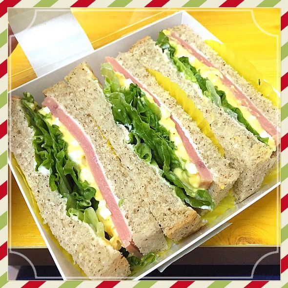 鸡蛋火腿三明治