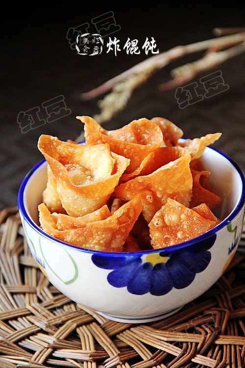 馄饨最家常的食之一,用油炸着吃香酥可口,让你越吃越上瘾的馄饨花样