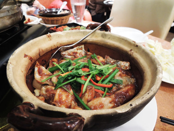 港式风味牛杂很有街头fu;银芽炒二黄面是很传统的港式烩那种